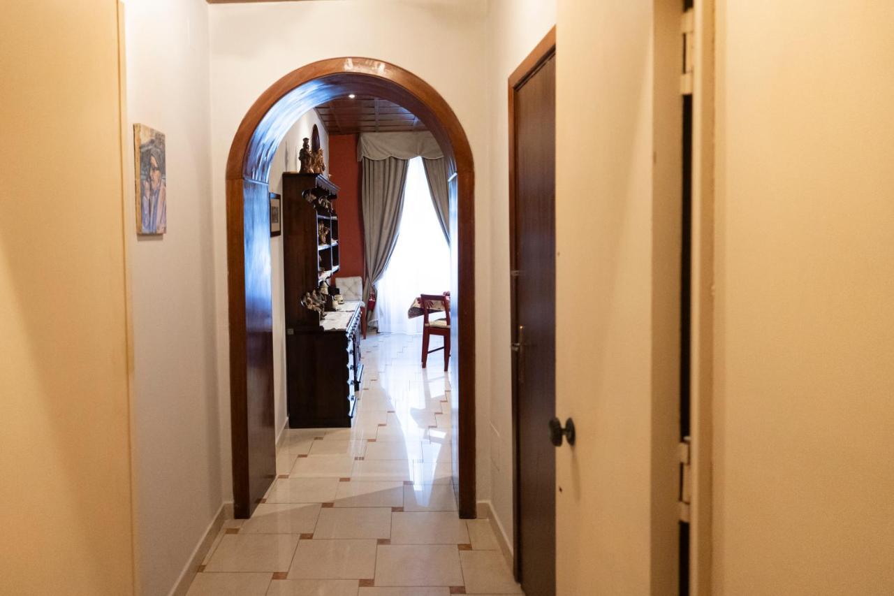 Affitta Camera Don Vittorio - Napoli Portacapuana מראה חיצוני תמונה